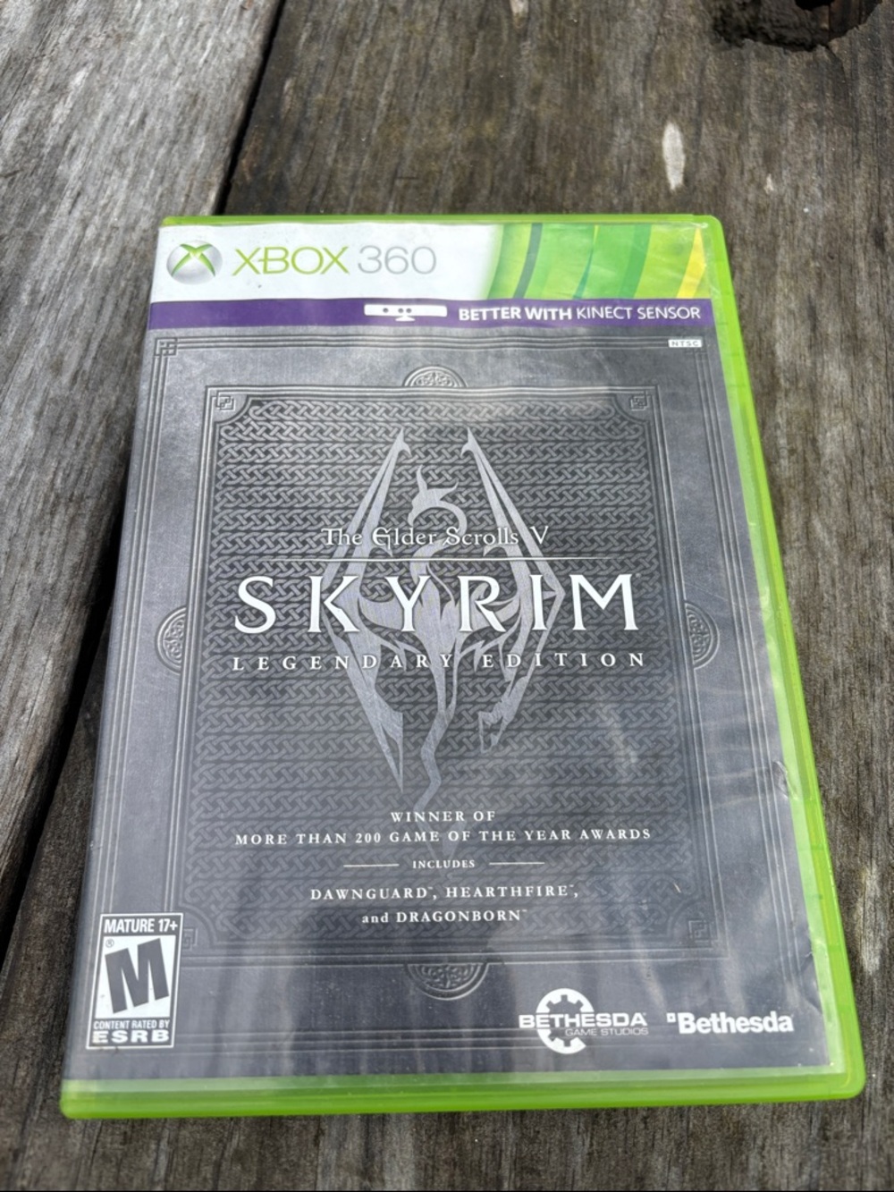 Xbox 360 Skyrim Legendary Edition (Black) - Bethesda‎